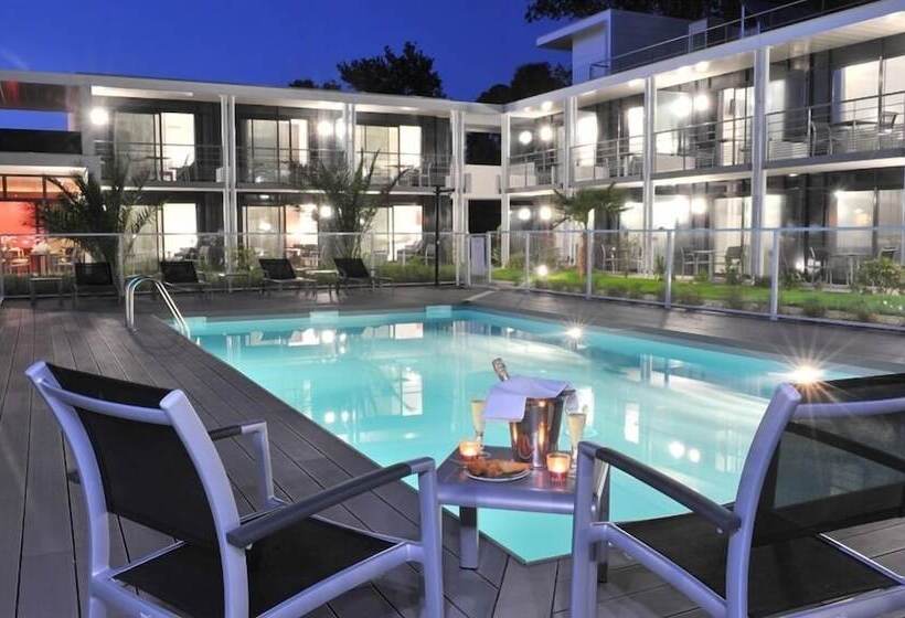 هتل Eden Park Pau Est, Avec Piscine