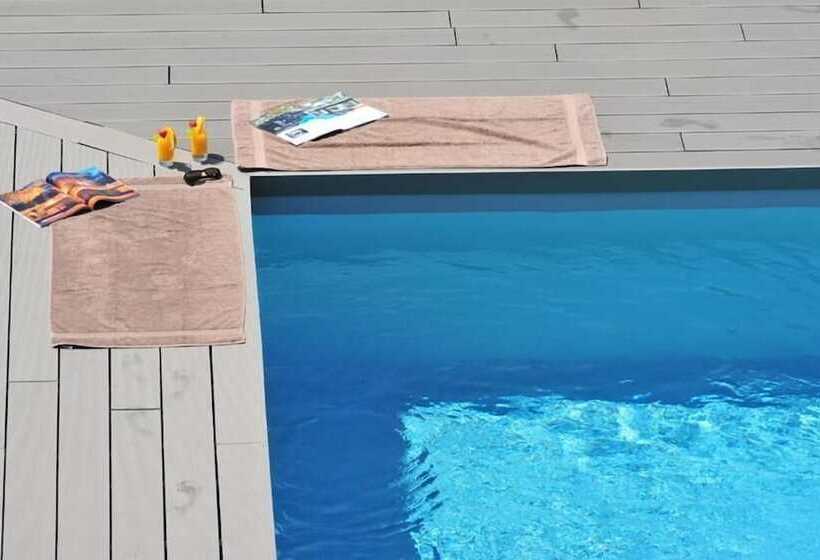 هتل Eden Park Pau Est, Avec Piscine