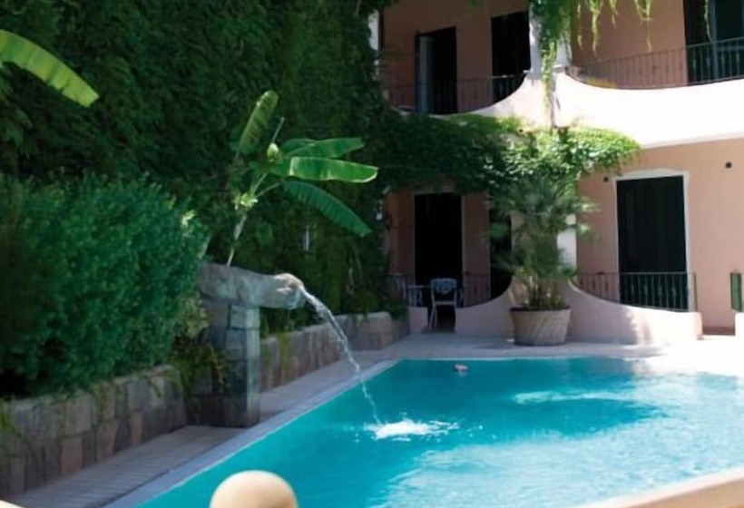 ホテル Bellevue Benessere & Relax