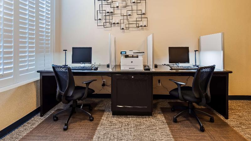 هتل Best Western Plus Avita Suites
