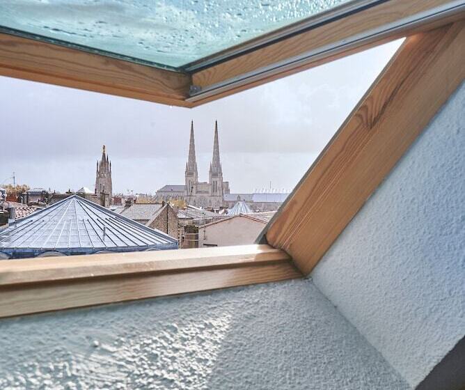 هتل Hôtel Bordeaux Clémenceau By Happyculture