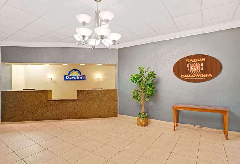 Hotel Days Inn By Wyndham Orlando Airport Florida Mall