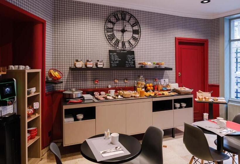 Fotos del hotel De Noailles:  17