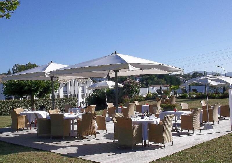هتل Donibane Saint Jean De Luz