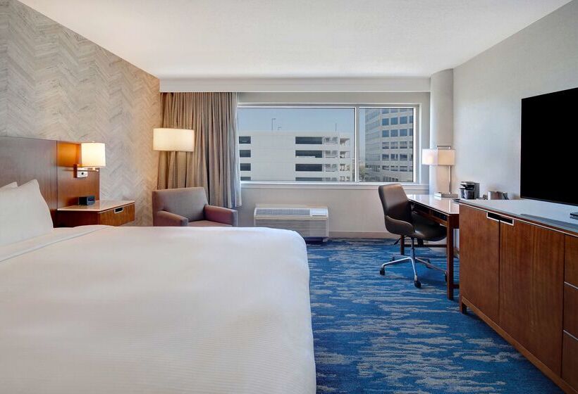 هتل Doubletree By Hilton Lax El Segundo