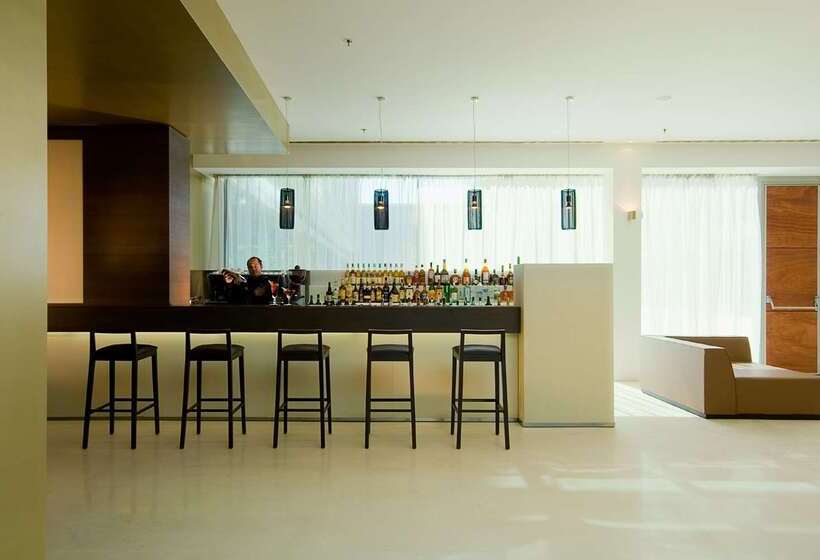 هتل Doubletree By Hilton Milan