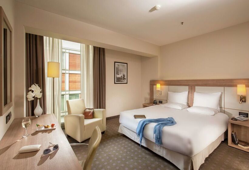 هتل Doubletree By Hilton Milan