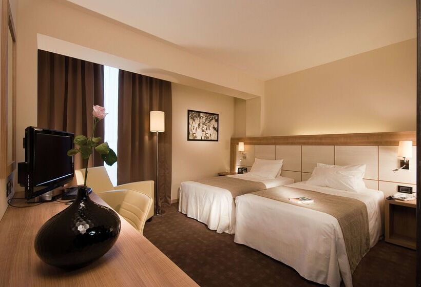 Hotel Doubletree By Hilton Milan