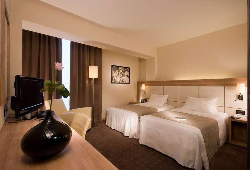 Hotel Doubletree By Hilton Milan