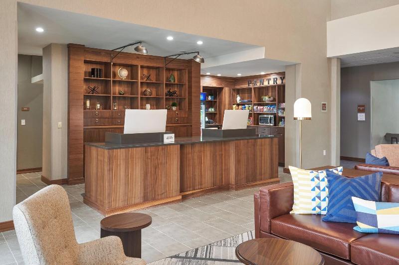 هتل Four Points By Sheraton Chicago Schaumburg