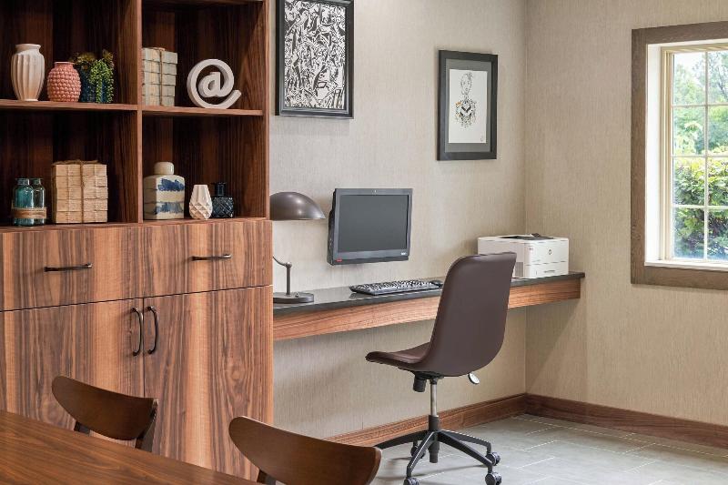 هتل Four Points By Sheraton Chicago Schaumburg