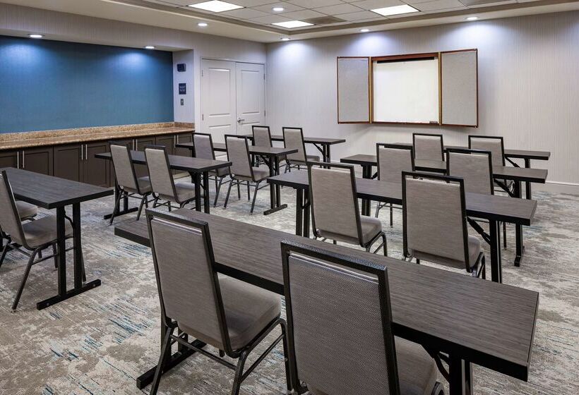 هتل Hilton Garden Inn San Diego  Rancho Bernardo