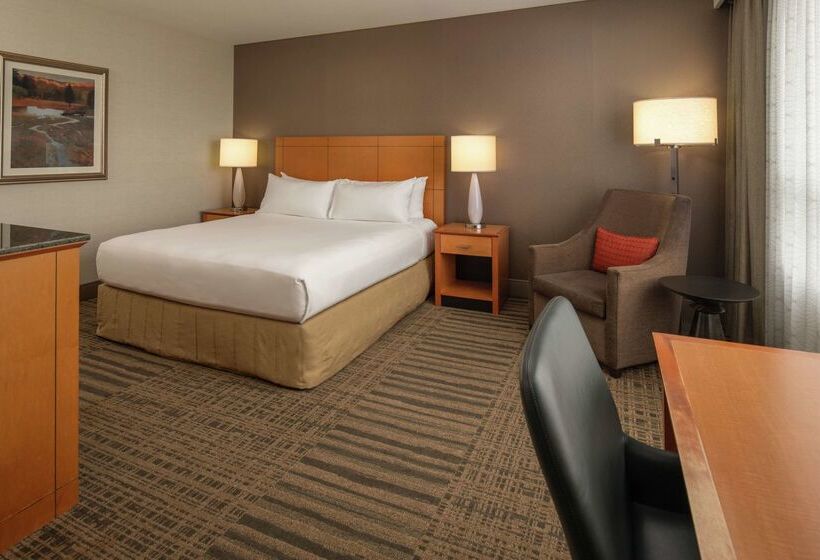 هتل Hilton Vancouver Washington