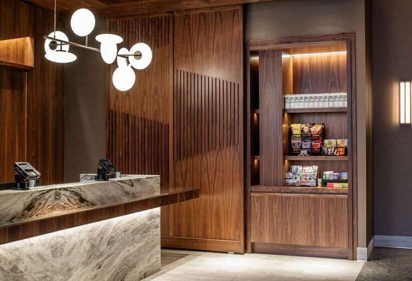 هتل Hilton Vancouver Washington
