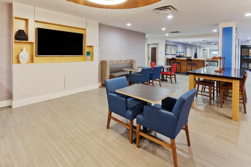 هتل Holiday Inn Express Rome East, An Ihg