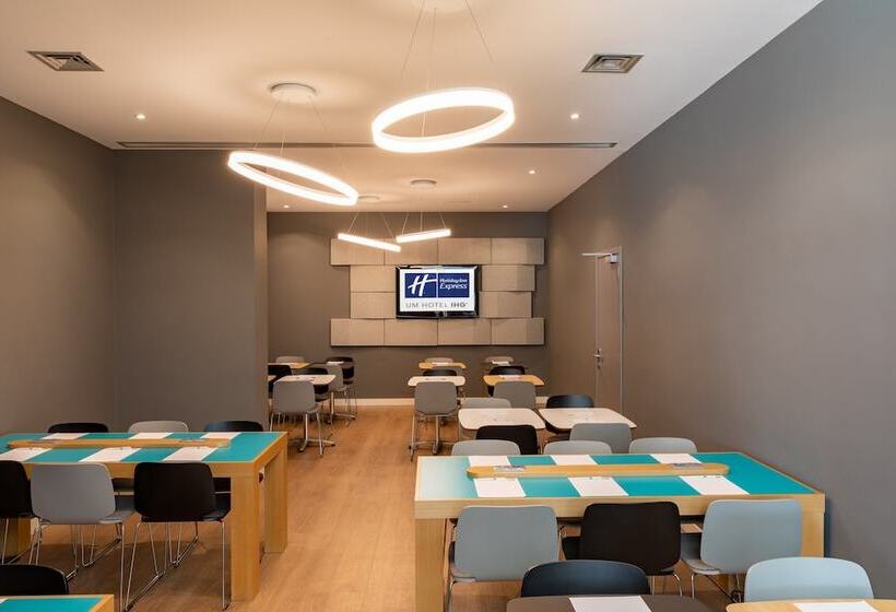 فندق Holiday Inn Express Porto Exponor, An Ihg
