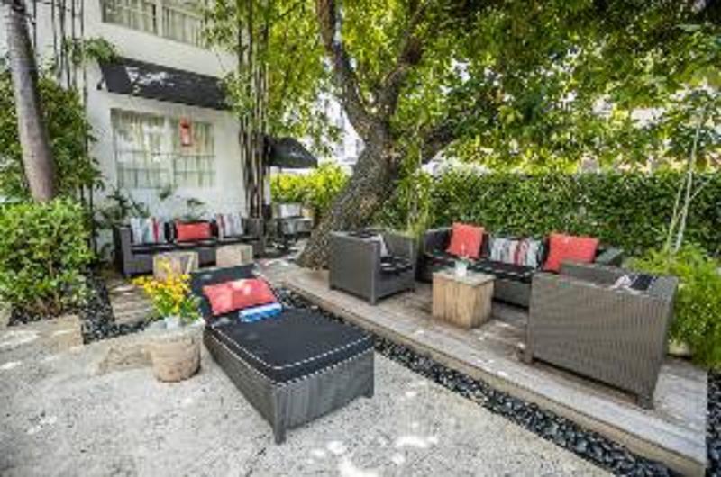 هتل Metropole Suites South Beach