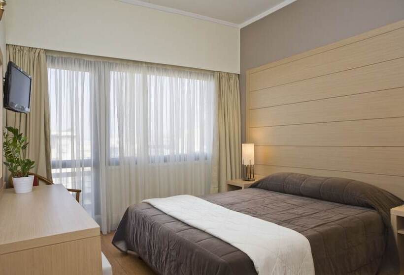 Fotos del hotel Parnon:  9