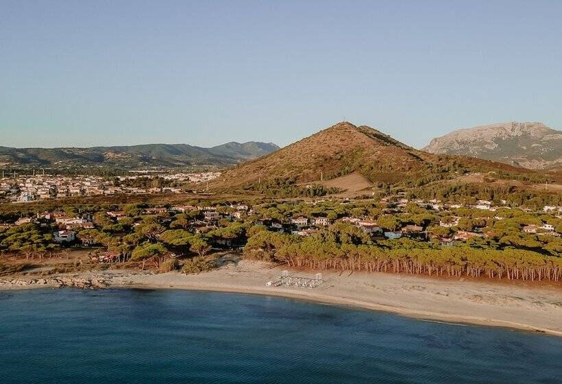 Отель Resort Fior Di Sardegna