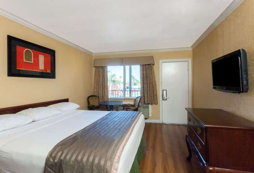 فندق Travelodge By Wyndham El Cajon