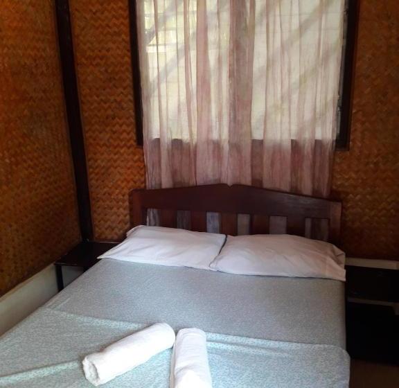 Общежитие Villa Evergreen Restaurant And Rooms