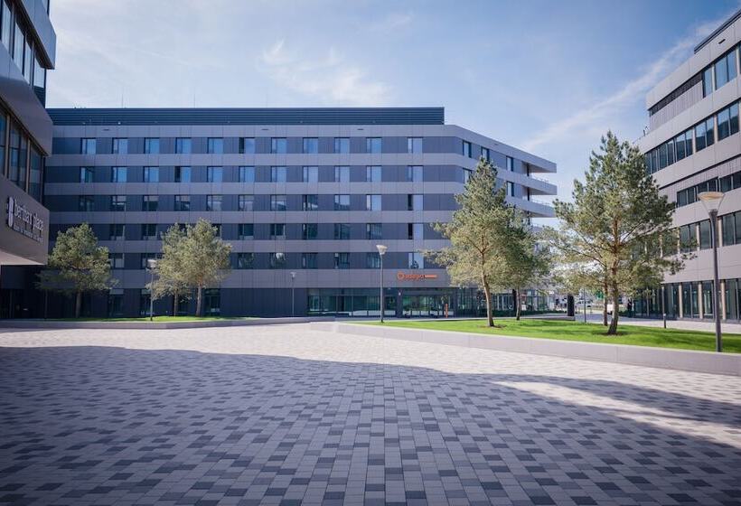 هتل Adagio Access Stuttgart Airport Messe