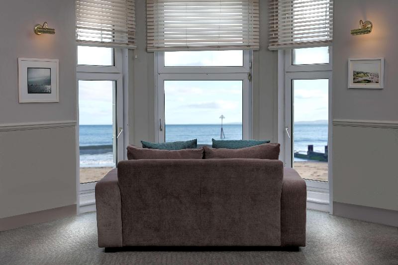 Отель Best Western Exmouth Beach