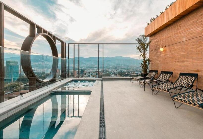 هتل Marquee Medellín