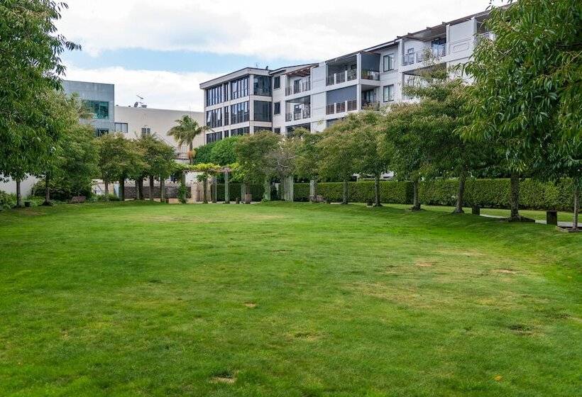 هتل Ohtel Auckland