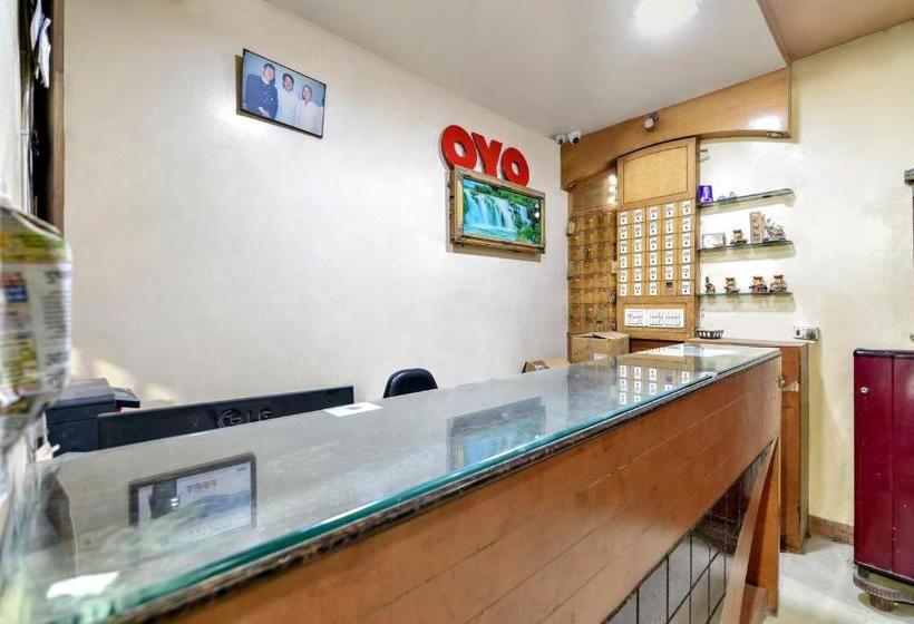 호텔 Oyo 37671 Sudarshan Palace