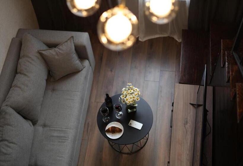Luxury Inn