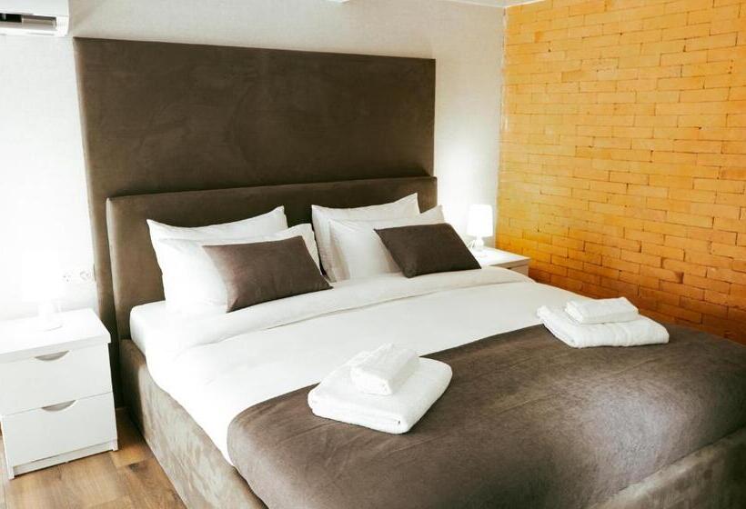 Luxury Inn