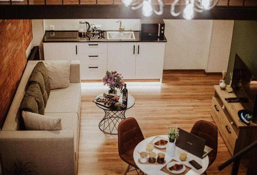Luxury Inn