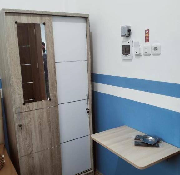 Мотель Banyu Biruku Syariah Near Pantai Bohay Probolinggo