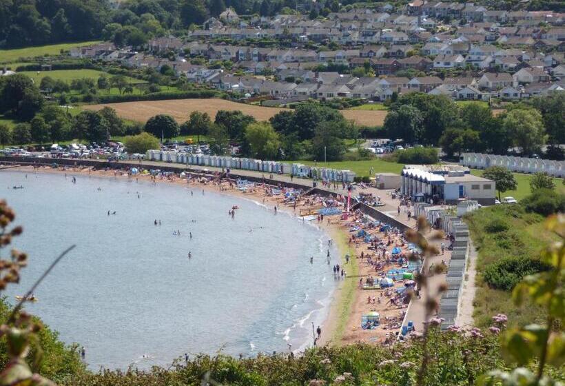 Park View R & R   Adult Only   Self Catering   Free Parking   Ev Point