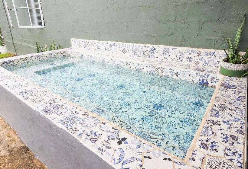 Пансион Fever Tree Guesthouse