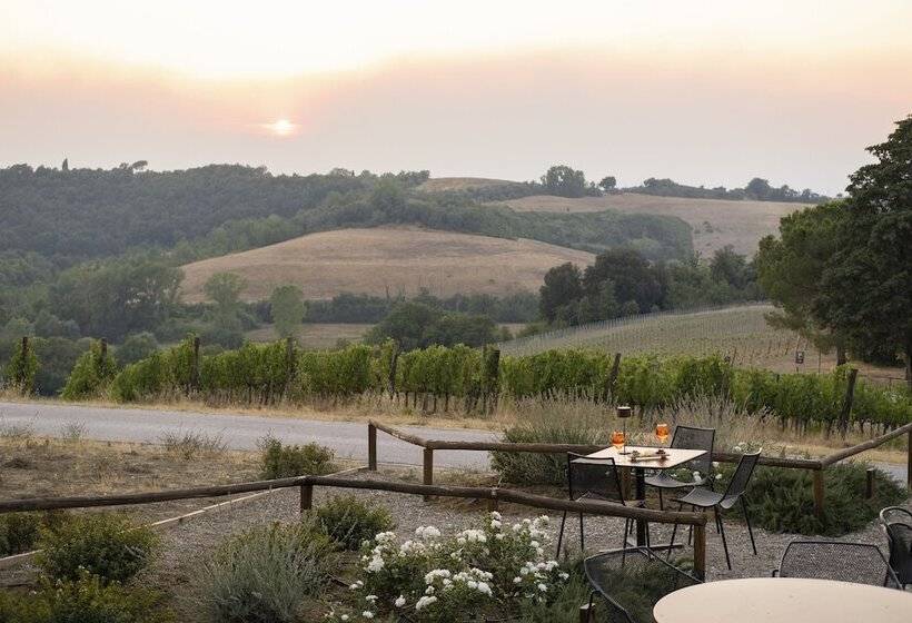 استراحتگاه Villa Petriolo