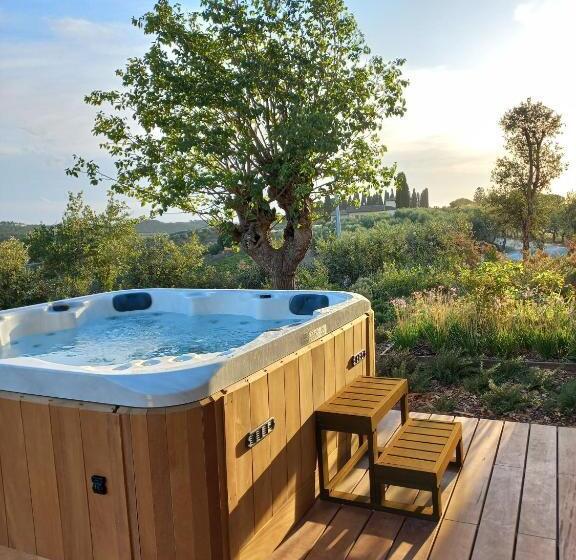 استراحتگاه Villa Petriolo
