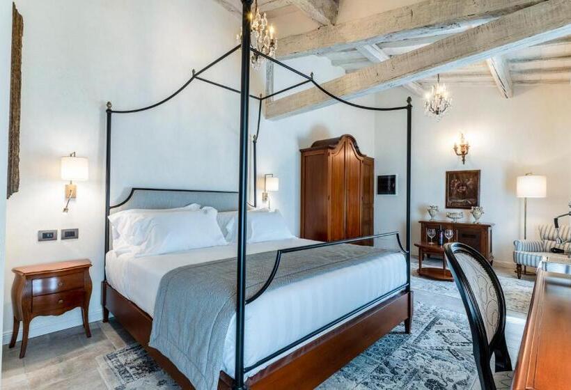استراحتگاه Villa Petriolo