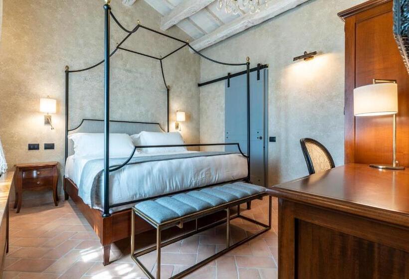 استراحتگاه Villa Petriolo