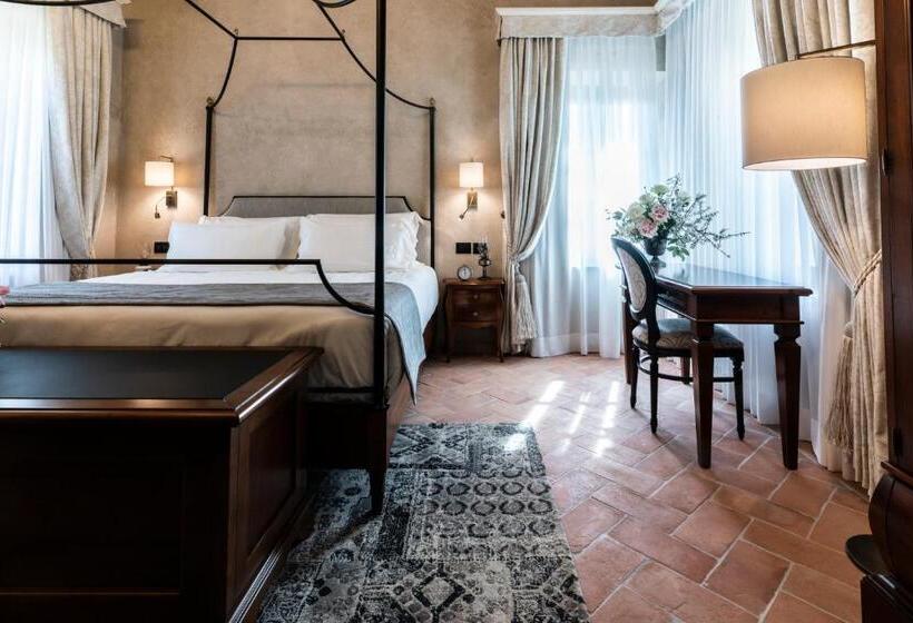 استراحتگاه Villa Petriolo