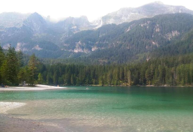 בית מלון כפרי Agritur Rizzi Di Inama Ugo