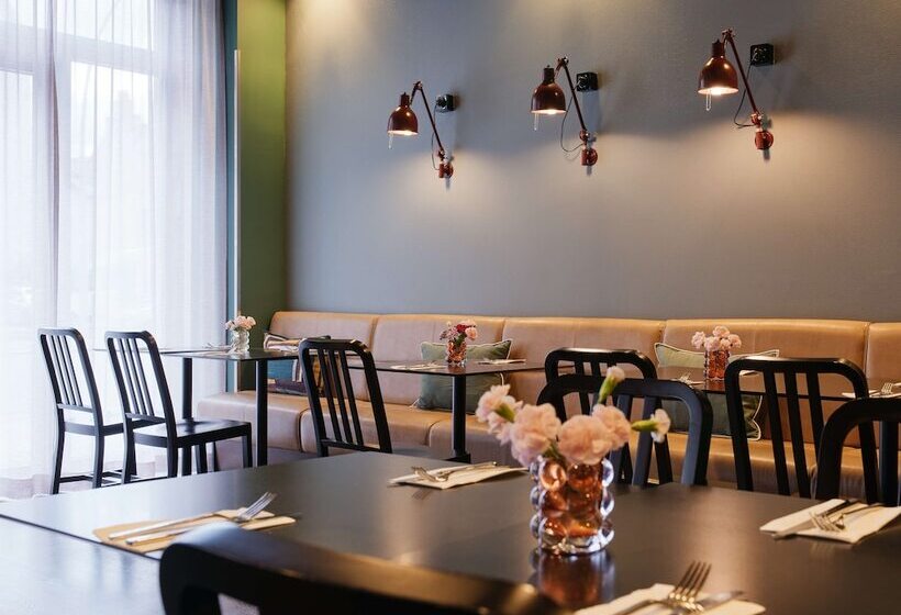 Adina Apartment Hotel Berlin Mitte