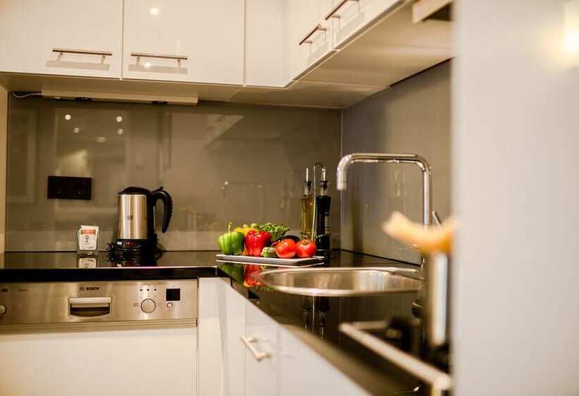 Adina Apartment Hotel Berlin Mitte