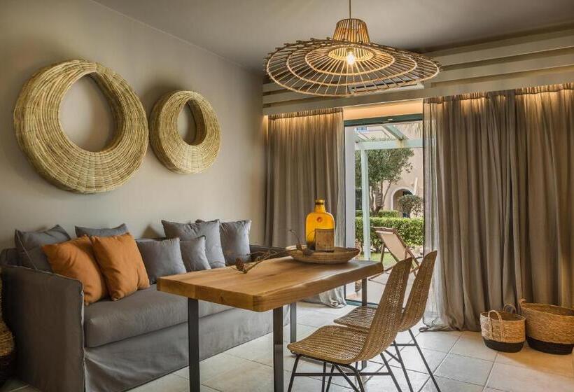 Avithos Resort