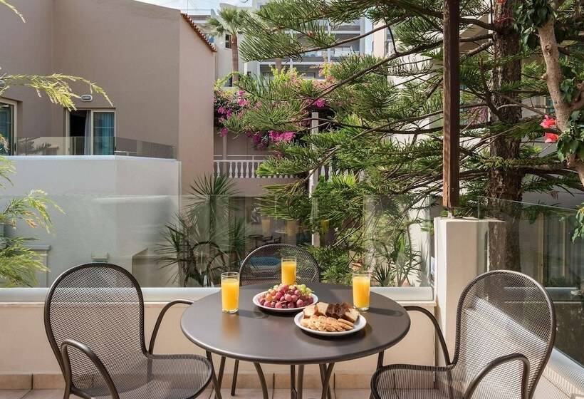 Elotis Suites
