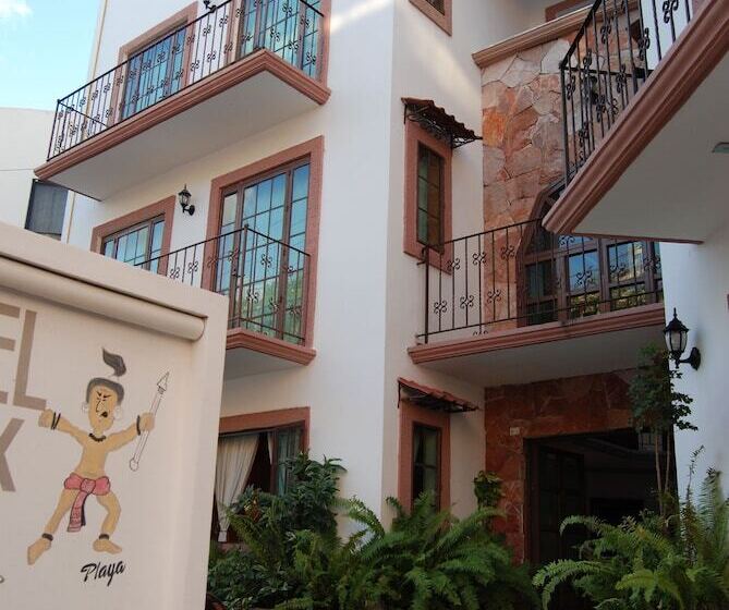 هتل Aalada Playa Del Carmen