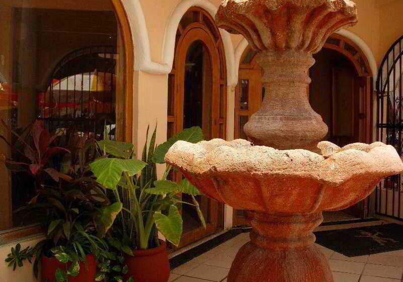 هتل Alux Cancun