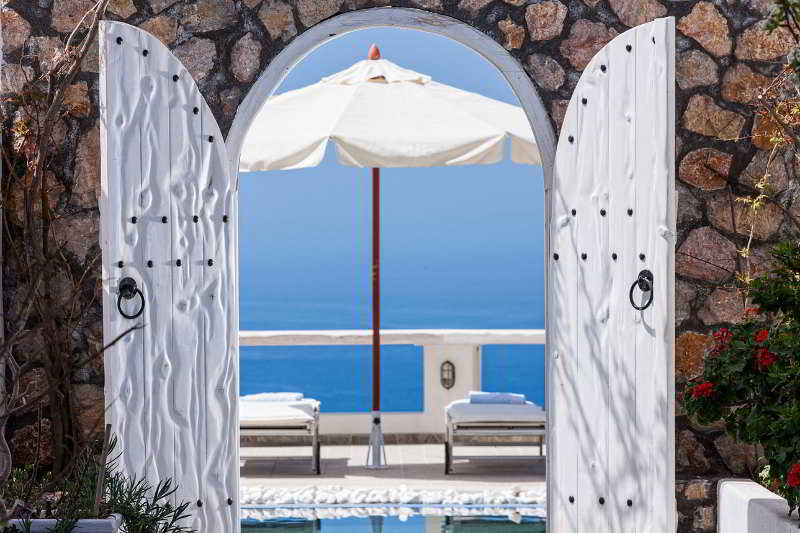 هتل Athermi Suites Adults Only