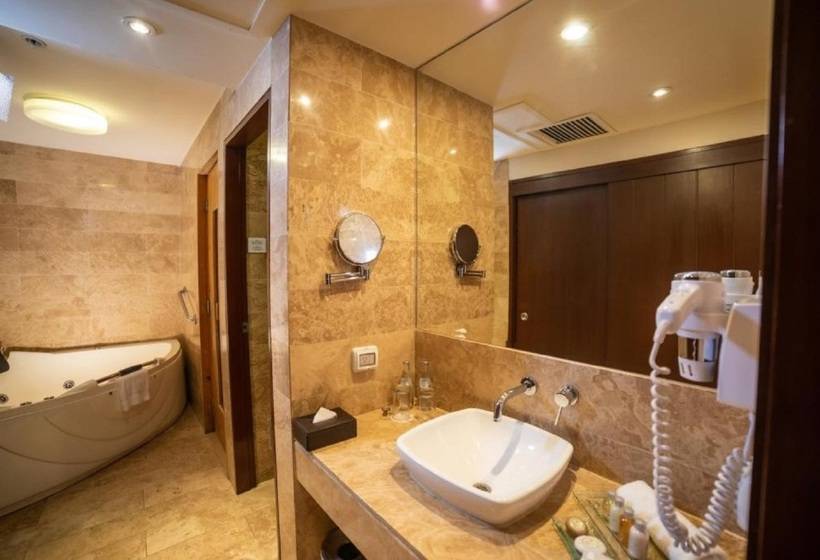 בית מלון כפרי Casa Andina Premium Miraflores